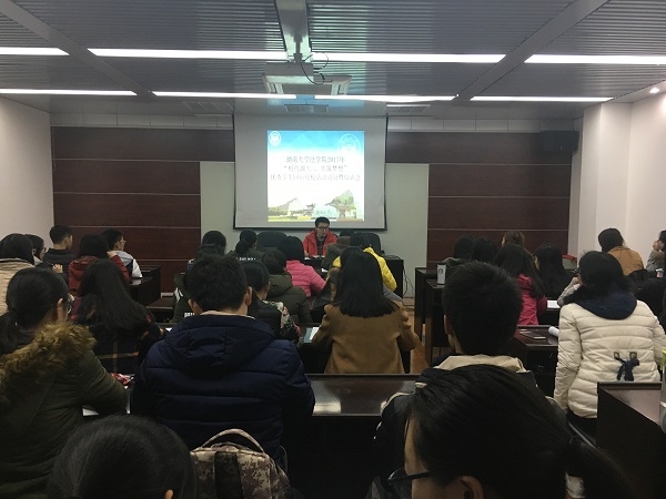 91论坛
回访母校动员会1.JPG